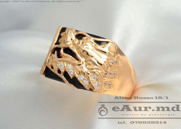 model de inel barbatesc din aur proba 585 cu cap de dragon piatra neagra agat
